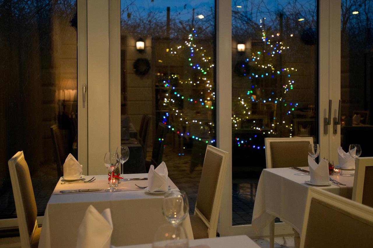 קרקוב Hotel Dwor Kosciuszko מראה חיצוני תמונה The restaurant at the hotel