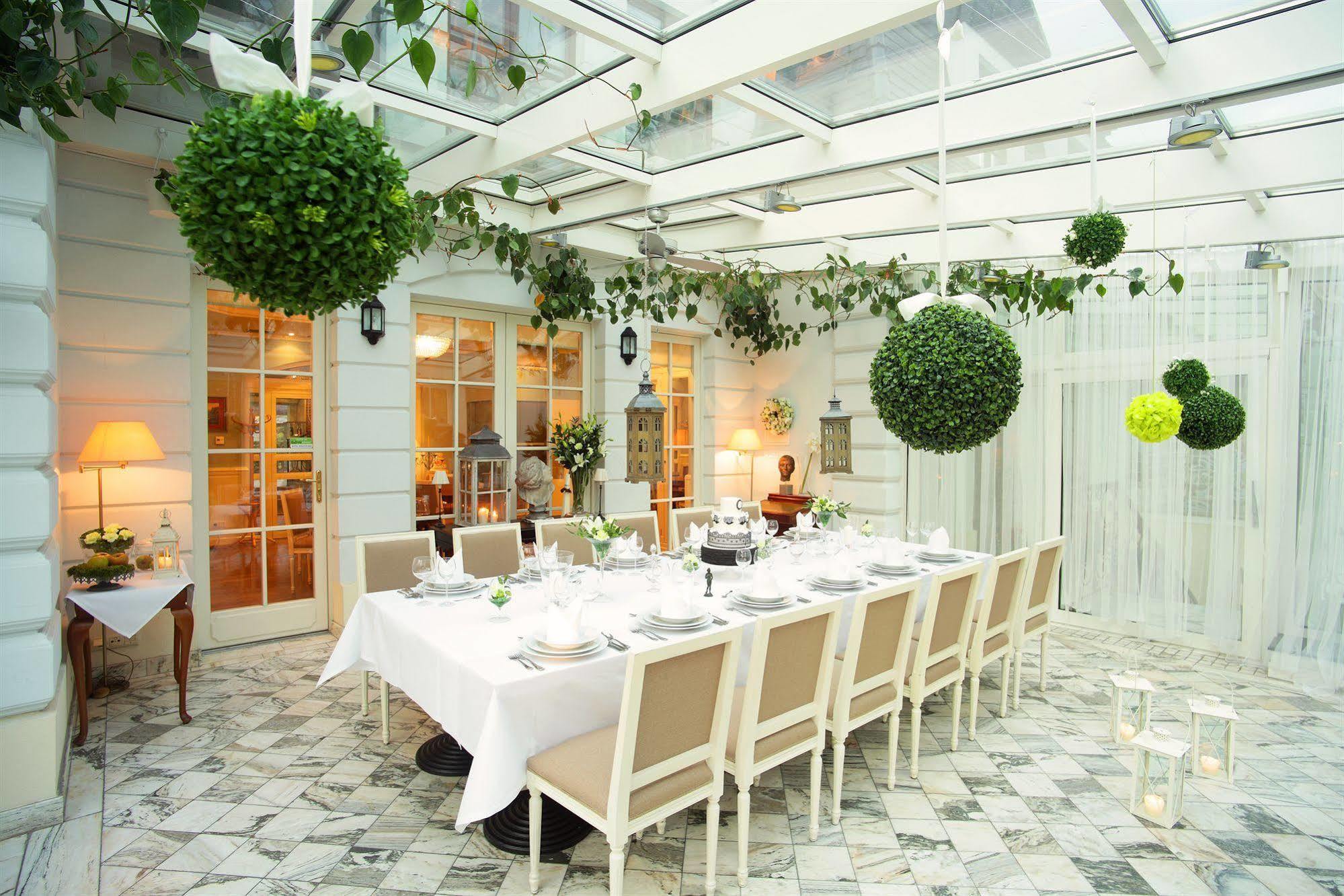 קרקוב Hotel Dwor Kosciuszko מראה חיצוני תמונה The Orangery